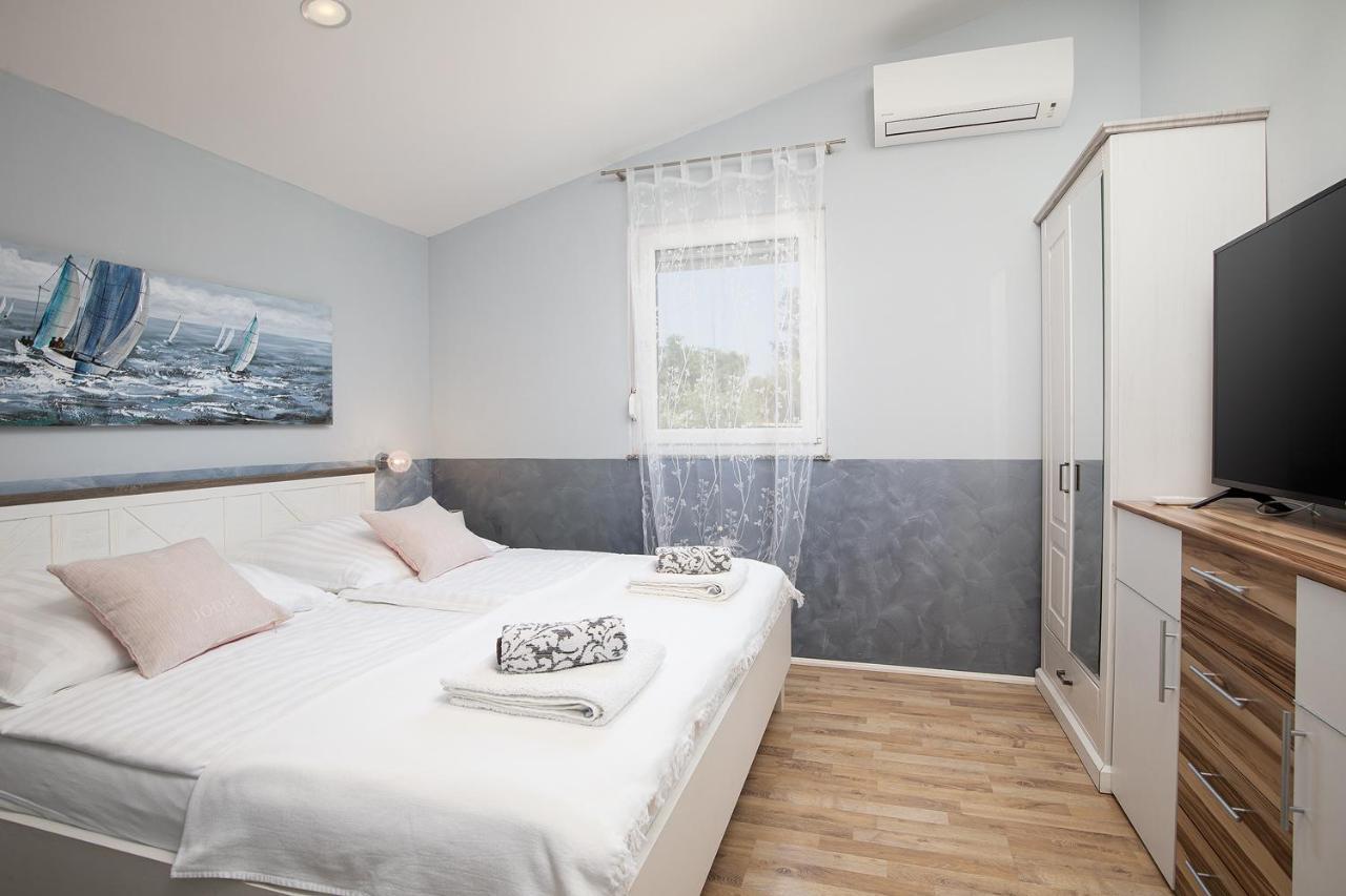 Holiday House Bilos فودنيان المظهر الخارجي الصورة