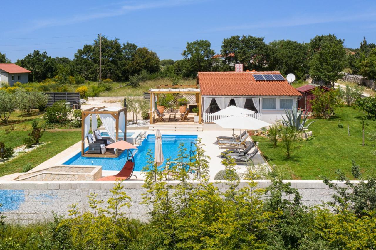 Holiday House Bilos فودنيان المظهر الخارجي الصورة