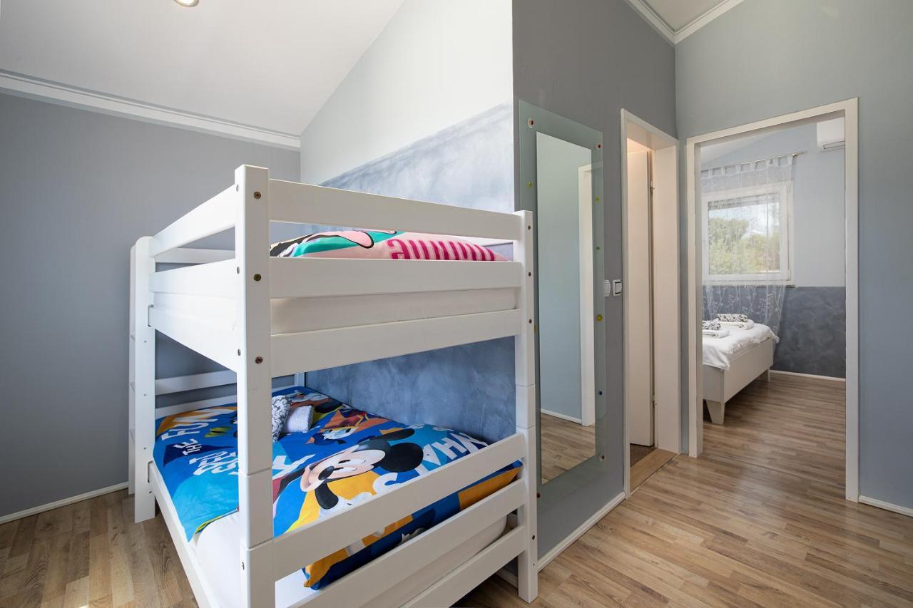 Holiday House Bilos فودنيان المظهر الخارجي الصورة