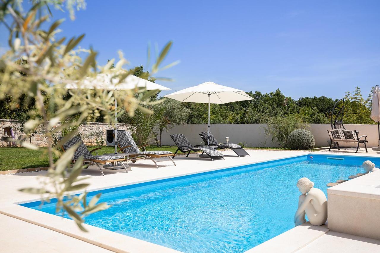 Holiday House Bilos فودنيان المظهر الخارجي الصورة